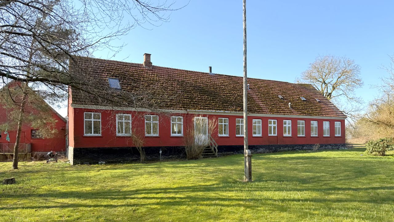 image 01